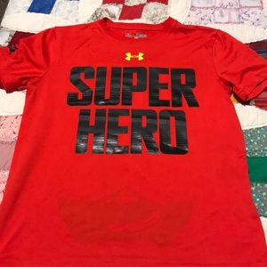 Under Armour super hero heat gear medium shirt